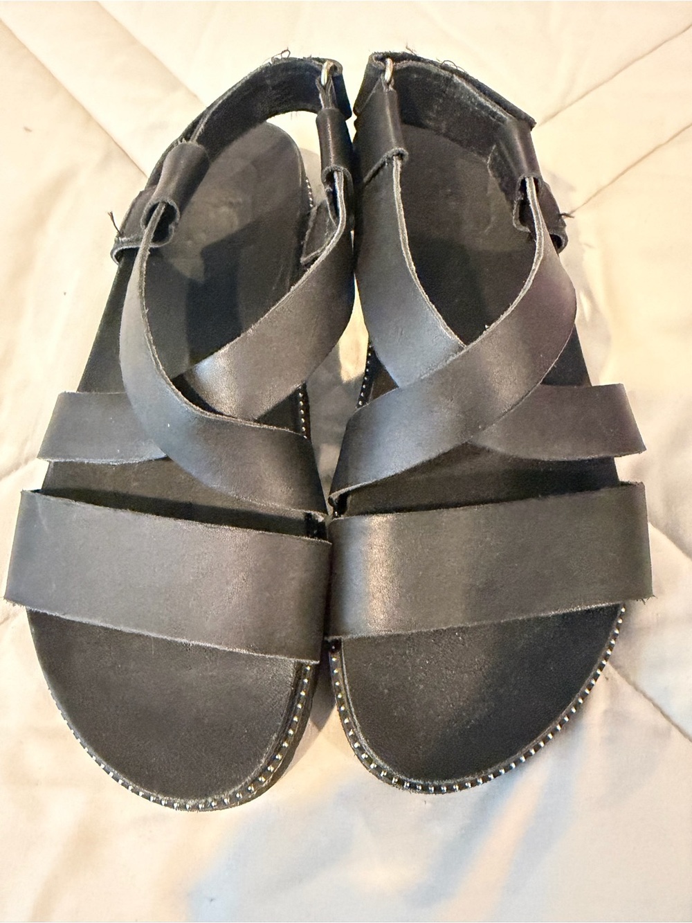 Sorel Black Women's Crisscross Strap Sandals